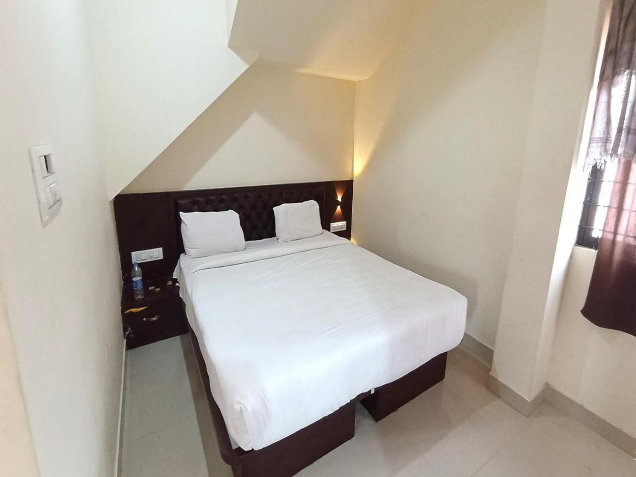 Hotel Mg Residency Chikmagalūr Zewnętrze zdjęcie